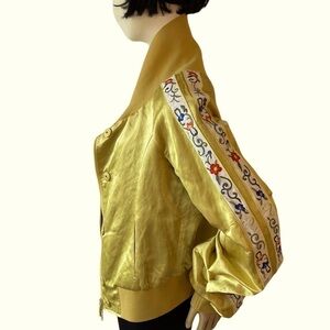 NWOT. RARE. Ermanno Scervino. Color Y1281 Sz 44  bomber jacket. Taglia IT44/Sz12